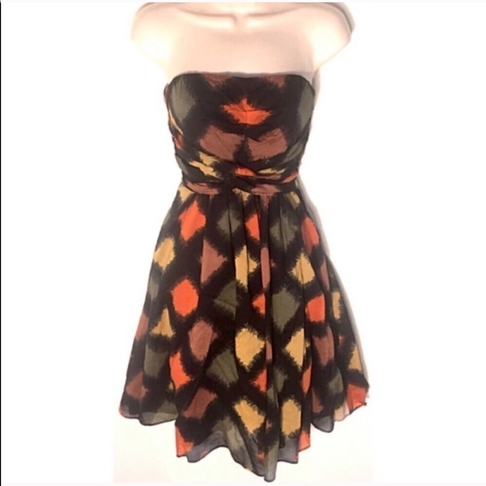 🆕 The Limited strapless flare mini dr…